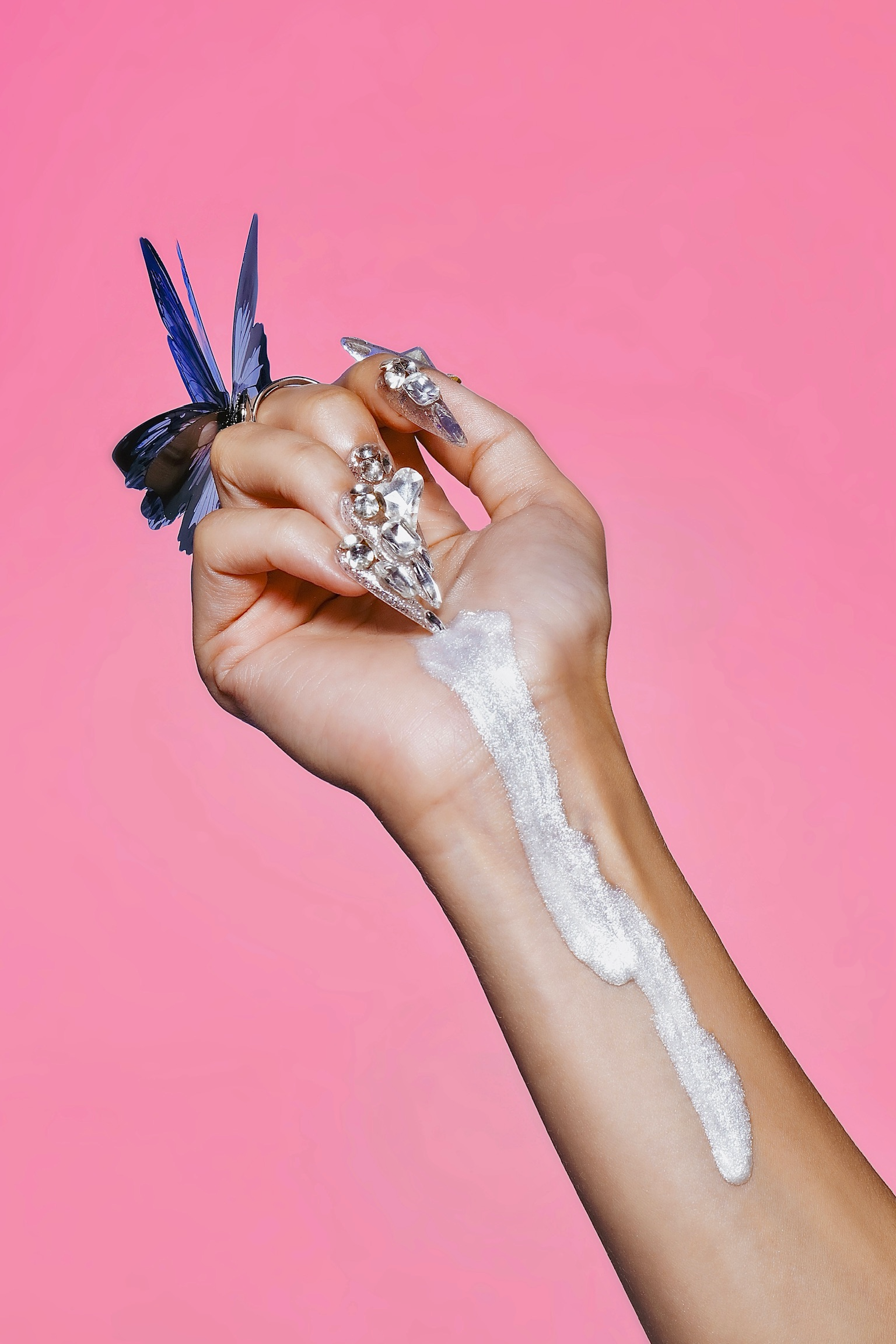 Naked Illuminating Shimmer Oil - Ice Chrome